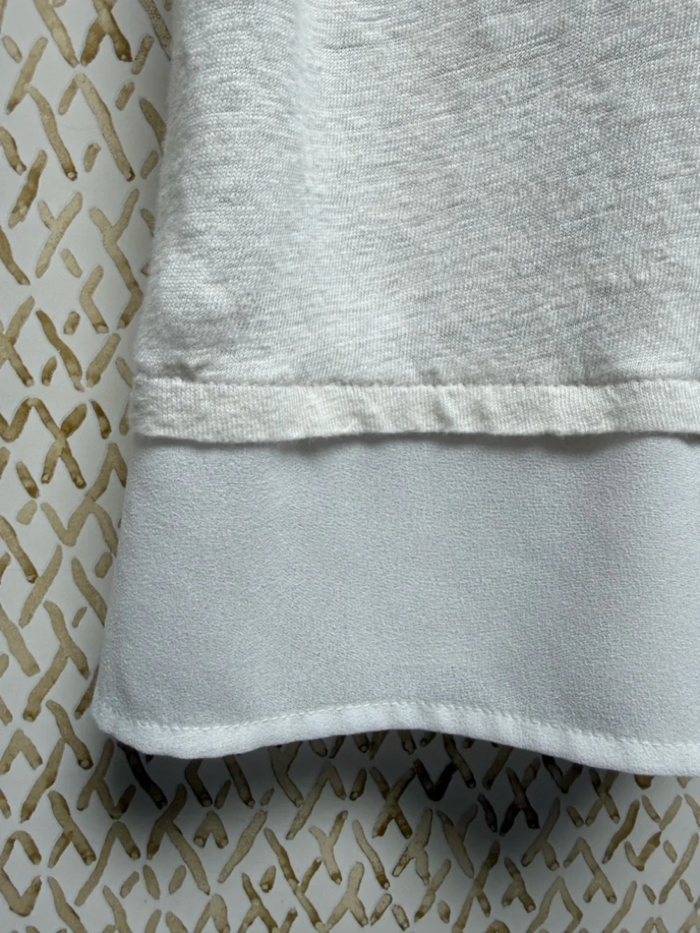 Sanctuary Linen Tee White VNeck Chiffon Hem Pocket Top Relaxed Boho L - Picture 8 of 11